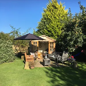 Oscar Park Farm Bed & Breakfast York
